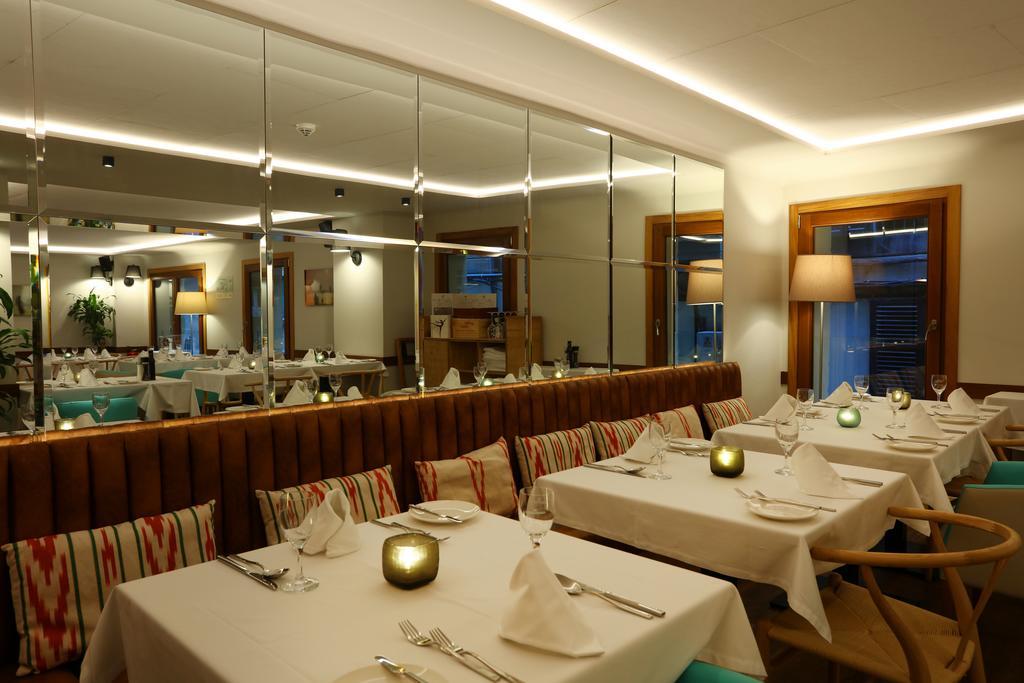 Bo Hotel Palma エクステリア 写真 Interior of the restaurant