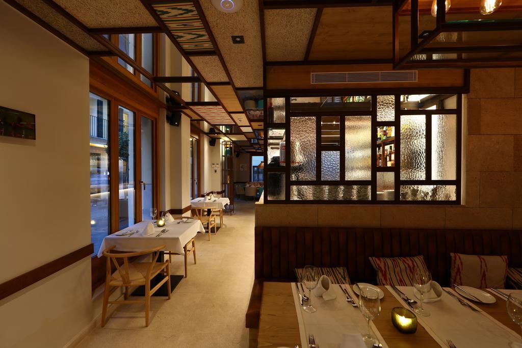 Bo Hotel Palma エクステリア 写真 Interior of the restaurant